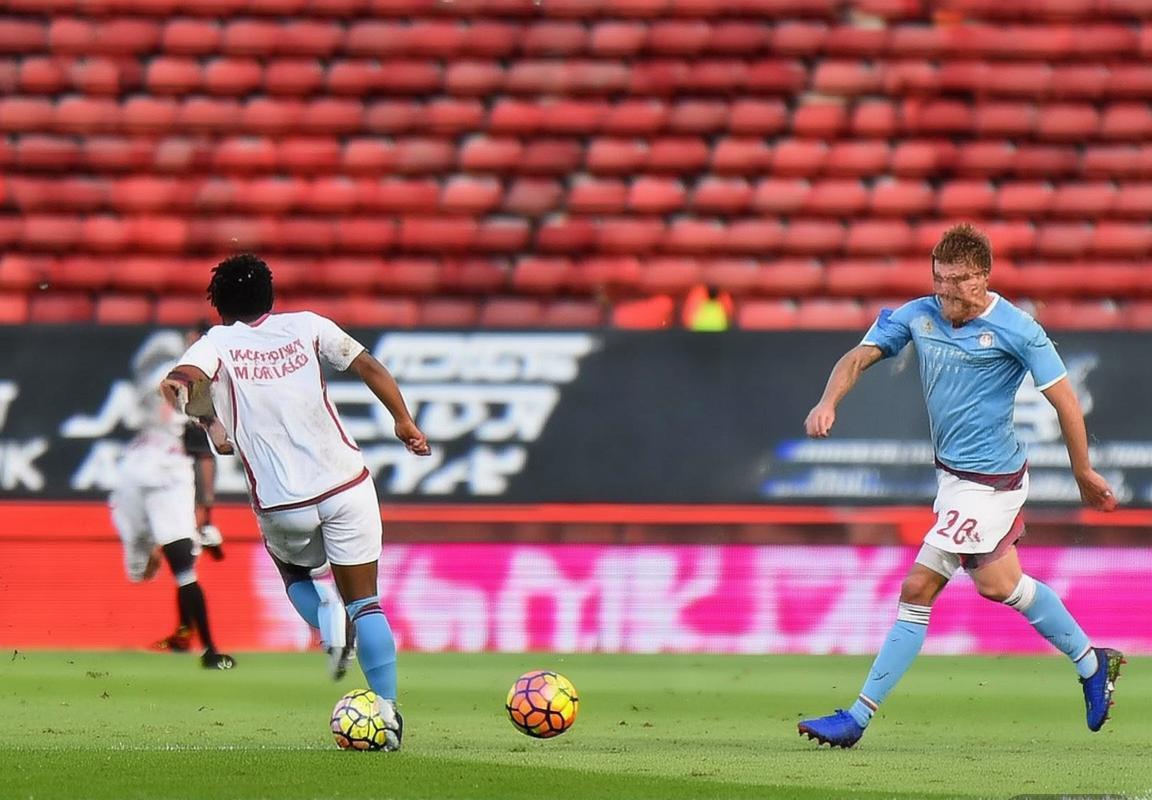 阿森纳六战全胜锁定小组头名晋级欧冠十六强，萨卡厄德高闪耀全场